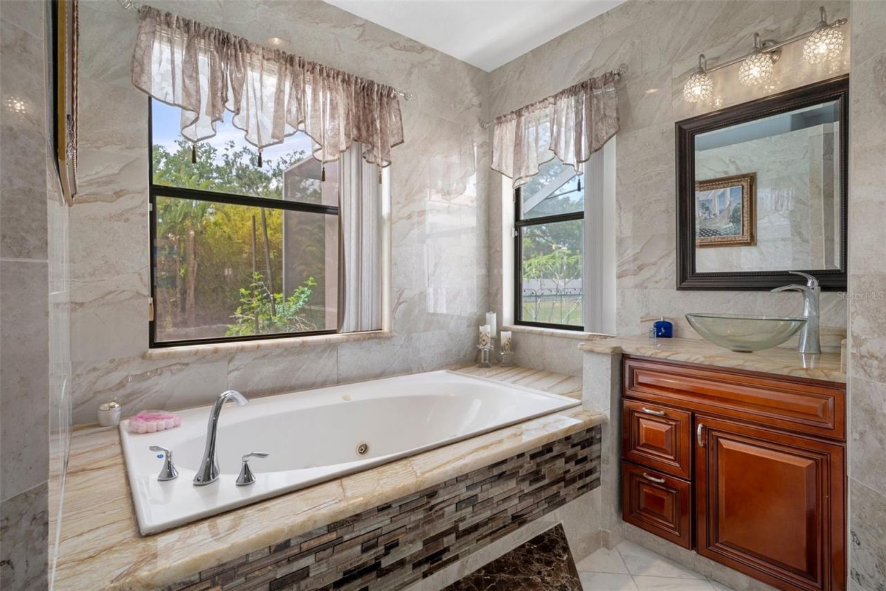 15630 N Himes Avenue, Tampa, FL 33618 Photo