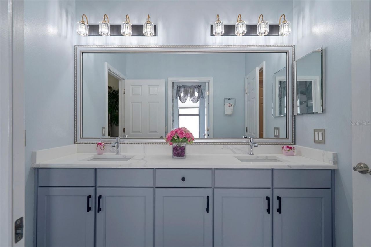 15630 N Himes Avenue, Tampa, FL 33618 Photo