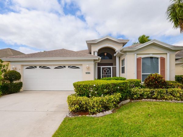 614 NW Monticello Place, Port St. Lucie, FL 34986