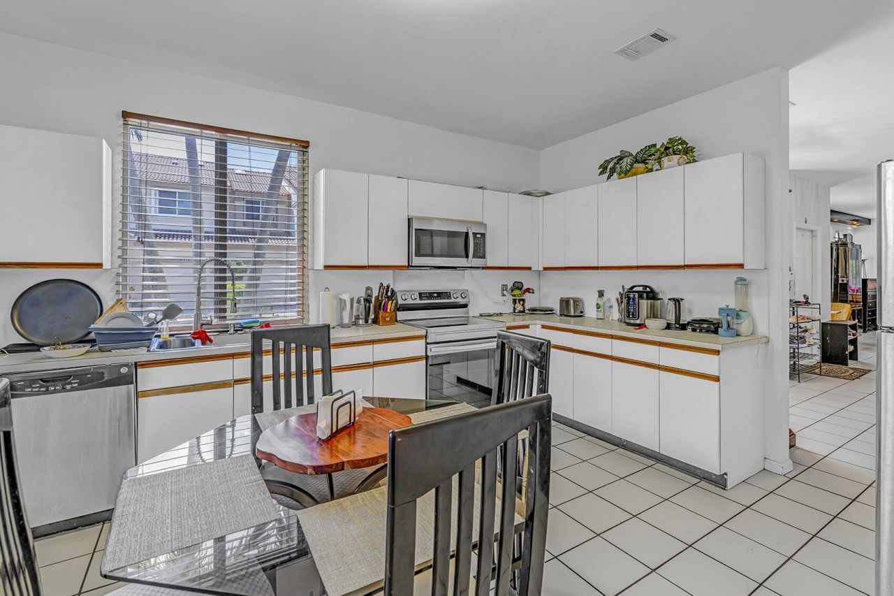 6807 Via Regina, Unit 1, Boca Raton, FL 33433 Photo