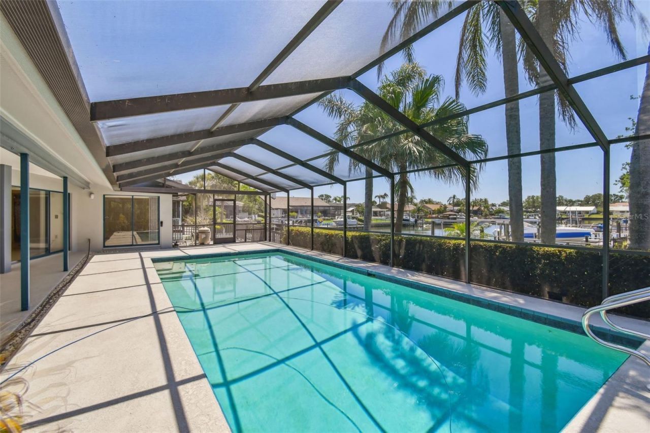 4226 Saltwater Boulevard, Tampa, FL 33615 Photo