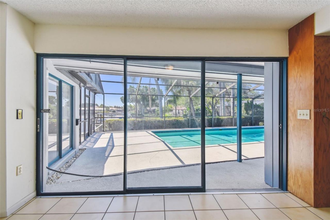 4226 Saltwater Boulevard, Tampa, FL 33615 Photo