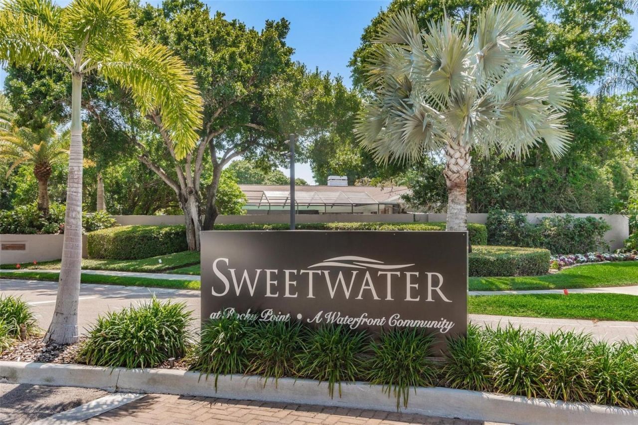 4226 Saltwater Boulevard, Tampa, FL 33615 Photo