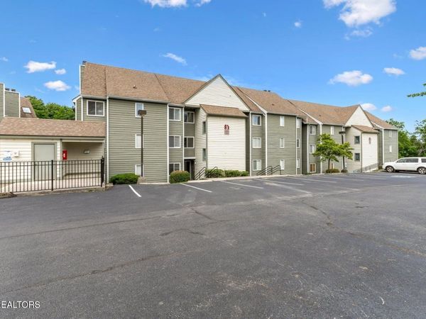 1260 Ski View Drive, Gatlinburg, TN 37738