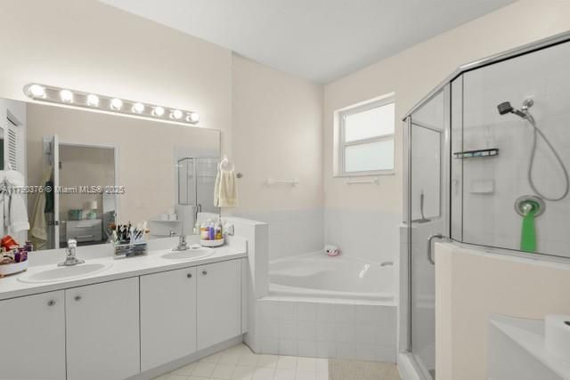 9346 SW 221st St, Cutler Bay, FL 33190 Photo