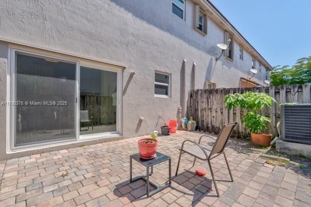 9346 SW 221st St, Cutler Bay, FL 33190 Photo