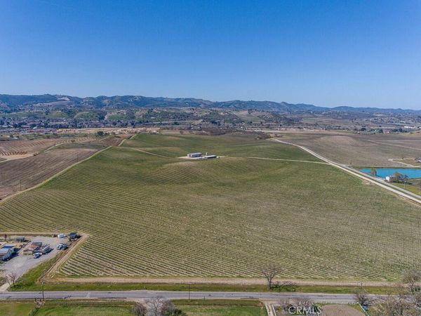 3925 Buena Vista Drive, Paso Robles, CA 93446