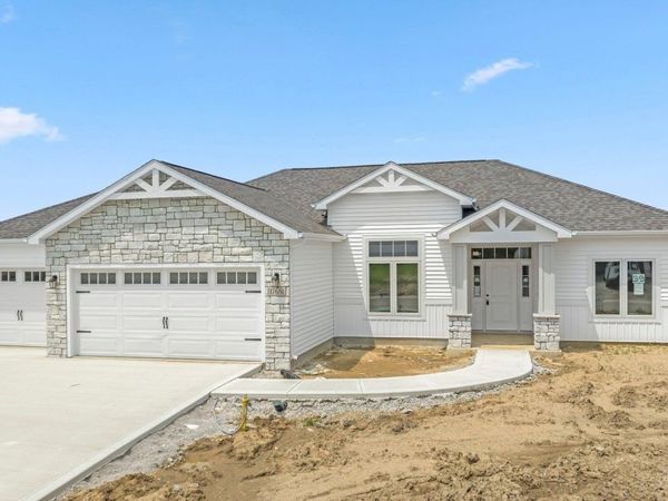 17681 Seahawk Lane, Huntertown, IN 46748