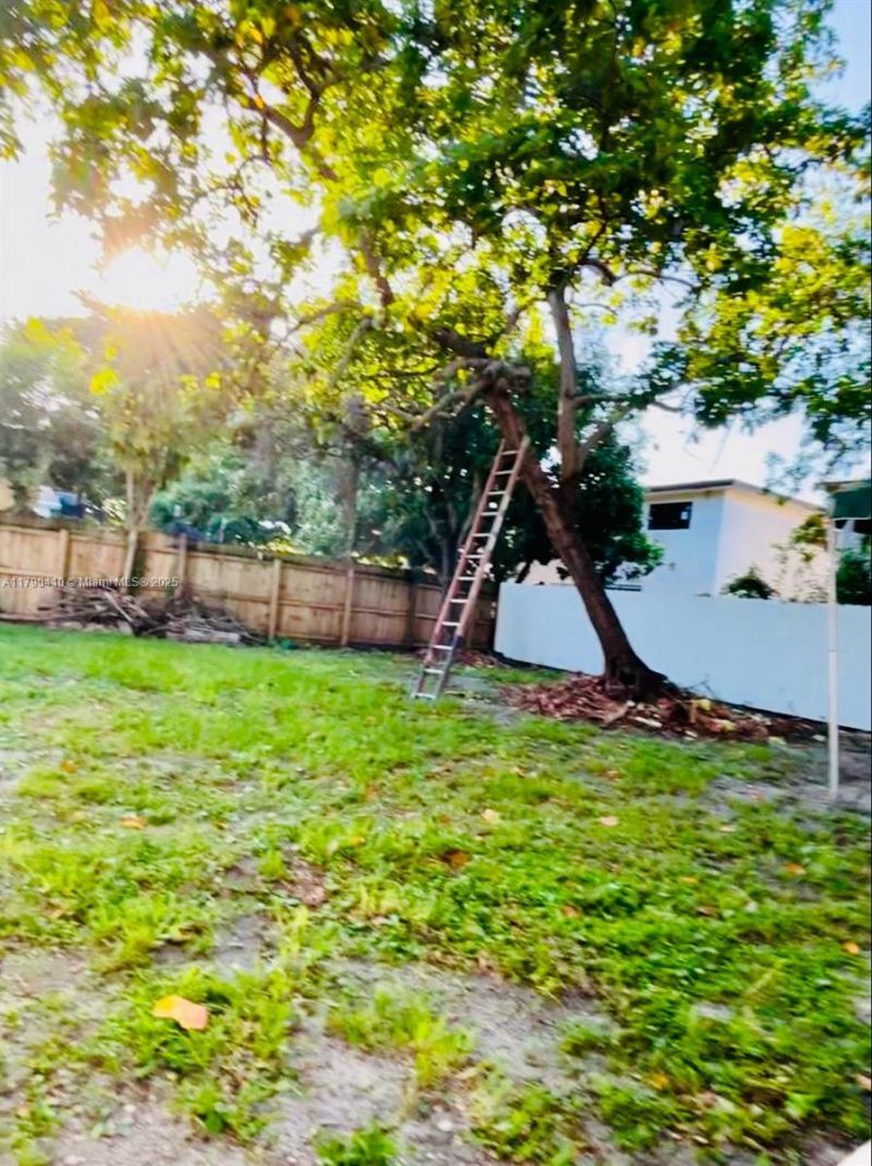 1945 NW 51 St Ter, Miami, FL 33142 Photo