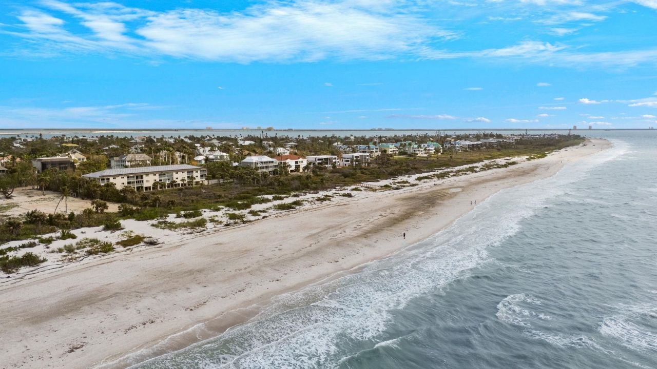 527 E Gulf Dr, Unit 203, Sanibel, FL 33957 Photo