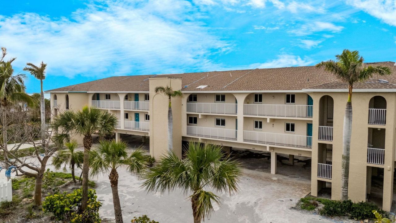 527 E Gulf Dr, Unit 203, Sanibel, FL 33957 Photo