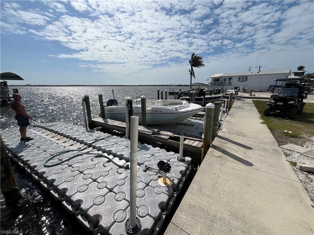 16900 Fishermans Cv, Bokeelia, FL 33922 Photo