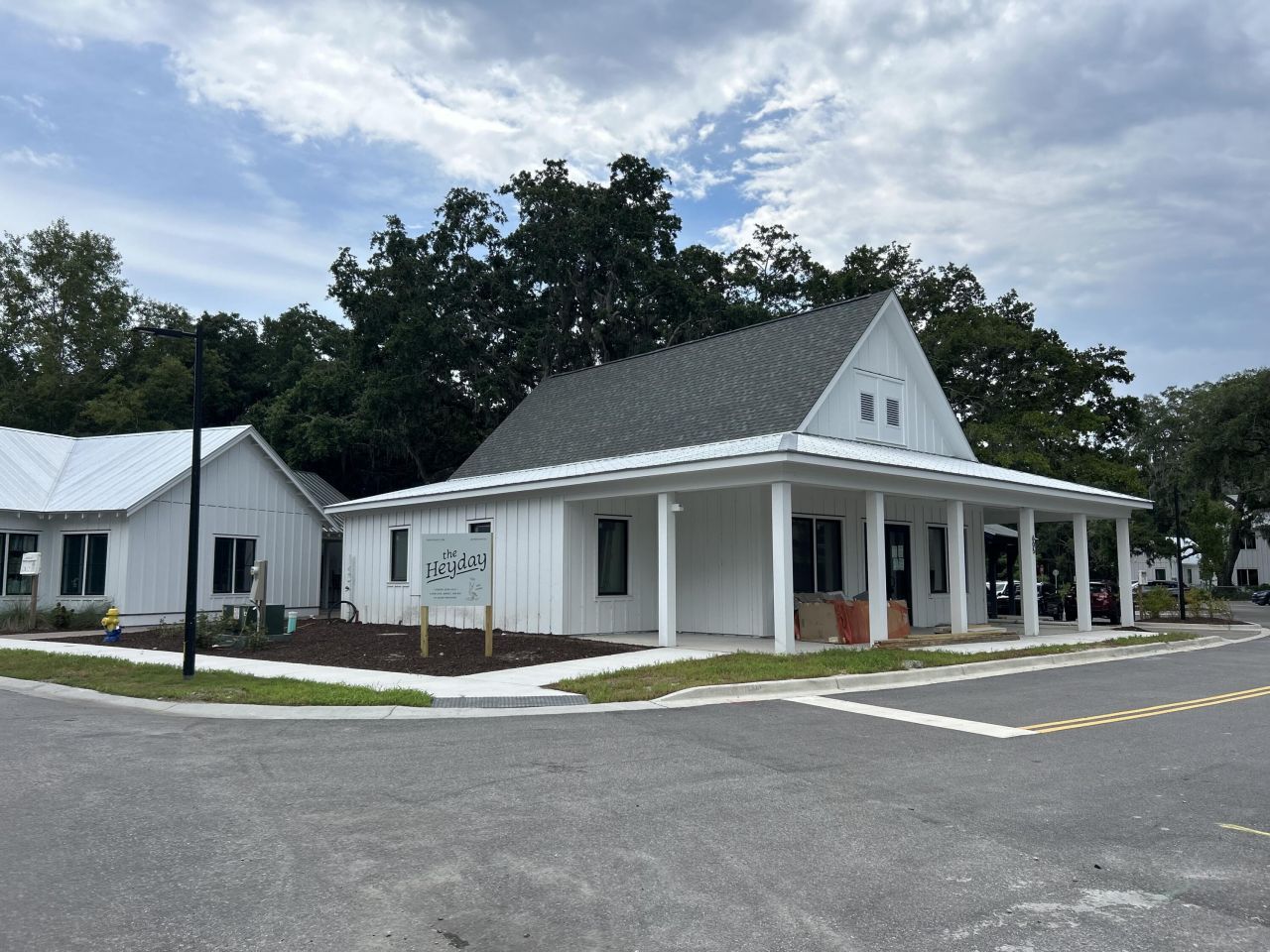 401 Oak Hammock Court Photo 5