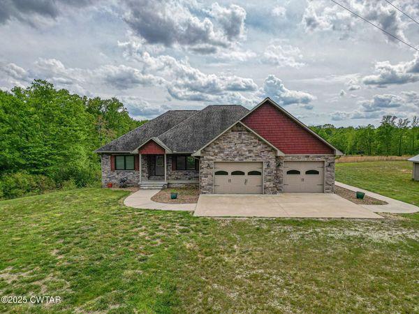 393 Shepard Cemetery Lane, Hollow Rock, TN 38342