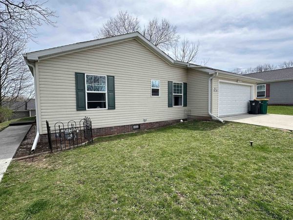 W211N11454 Woodfield Lane, Germantown, WI 53022