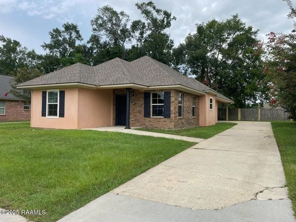 112 Roland Lane, Opelousas, LA 70570