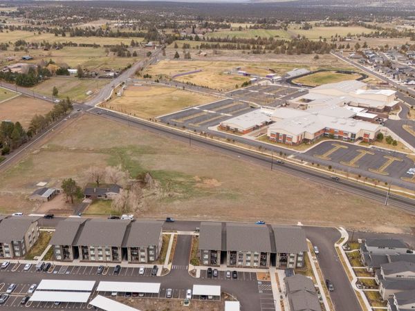 4561 SW 39th Street, Redmond, OR 97756