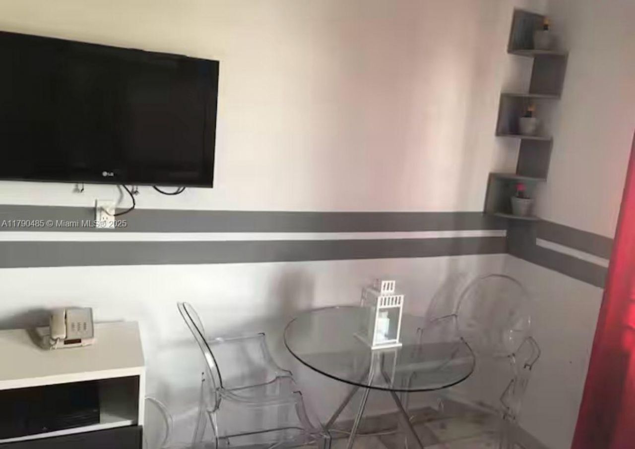 763 Pennsylvania Ave, Unit 130, Miami Beach, FL 33139 Photo