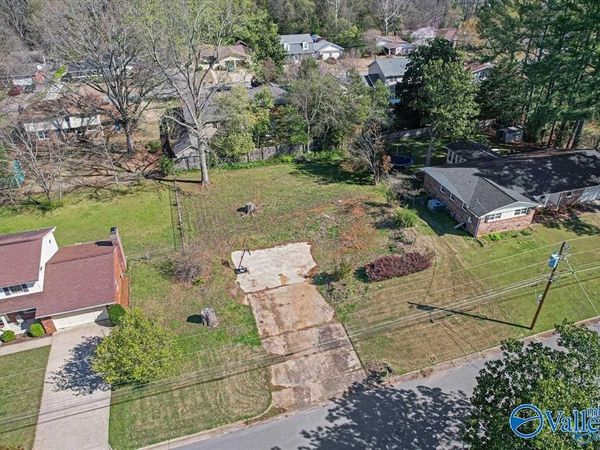 913 San Ramon Avenue SE, Huntsville, AL 35802