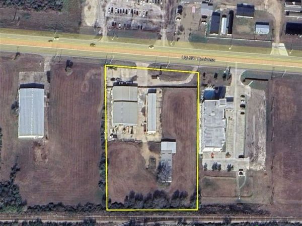 5303 Houston Highway, Victoria, TX 77904