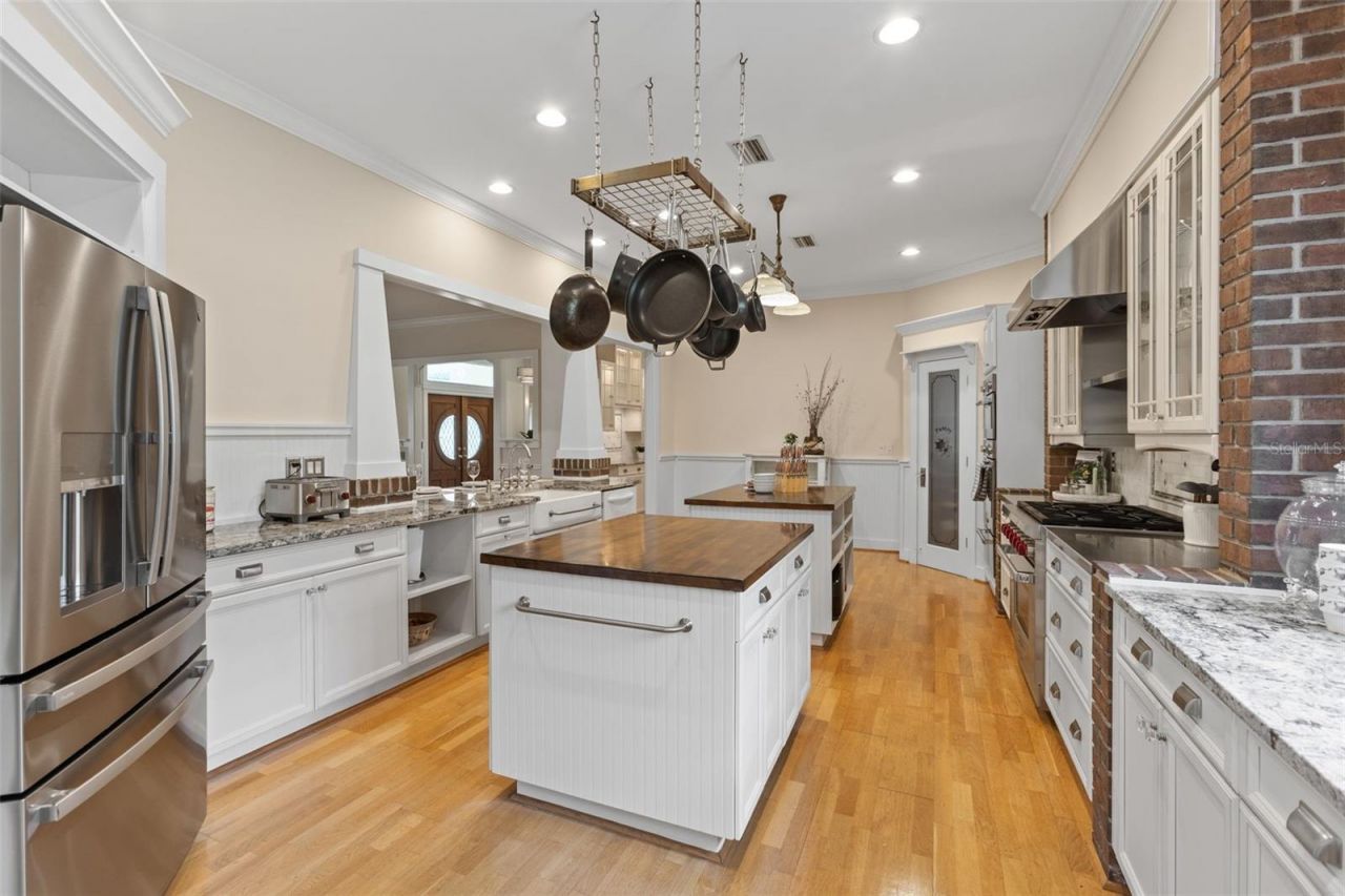 2501 Rustic Oaks Drive, Lutz, FL 33559 Photo