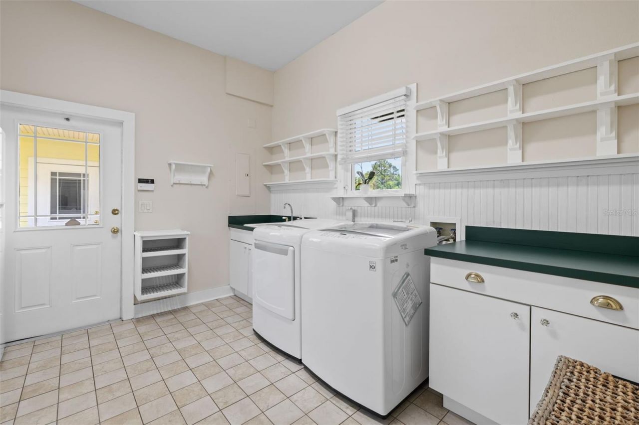 2501 Rustic Oaks Drive, Lutz, FL 33559 Photo