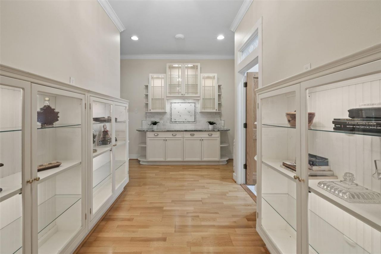 2501 Rustic Oaks Drive, Lutz, FL 33559 Photo