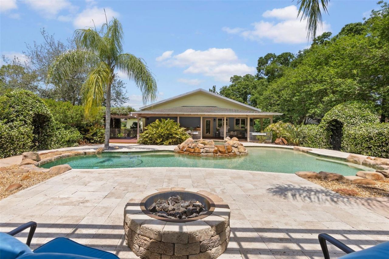 2501 Rustic Oaks Drive, Lutz, FL 33559 Photo