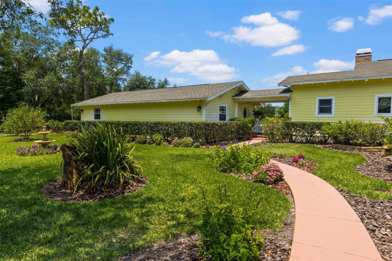 2501 Rustic Oaks Drive, Lutz, FL 33559 Photo