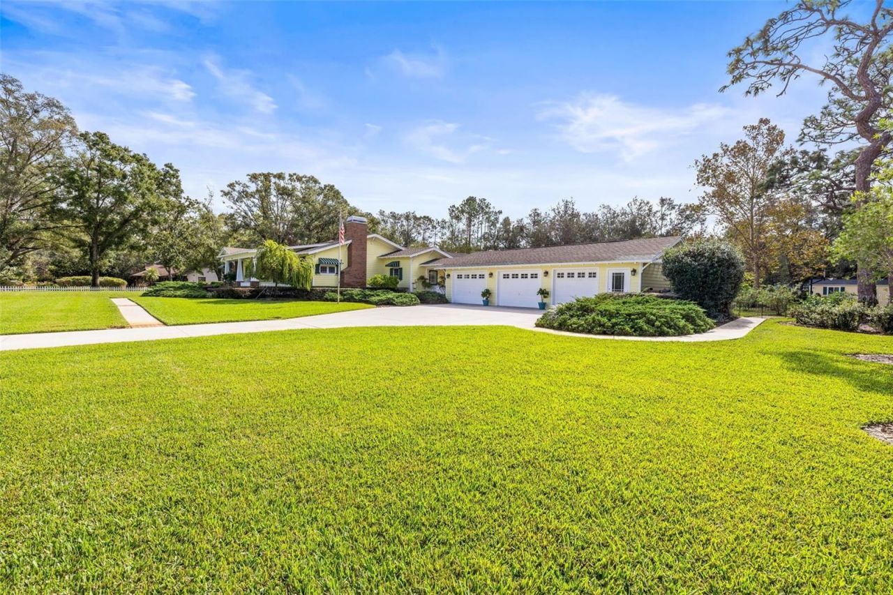 2501 Rustic Oaks Drive, Lutz, FL 33559 Photo