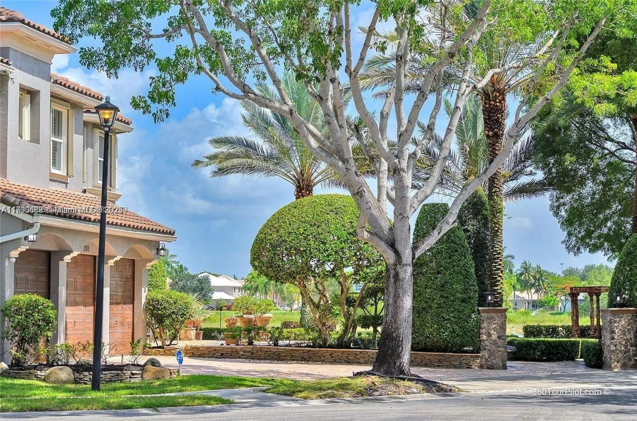 780 SW 167th Ave, Pembroke Pines, FL 33027 Photo