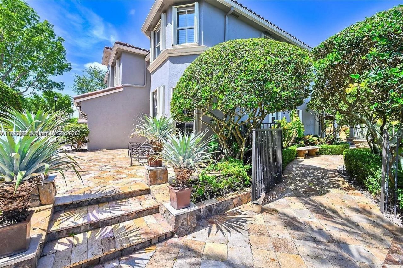 780 SW 167th Ave, Pembroke Pines, FL 33027 Photo