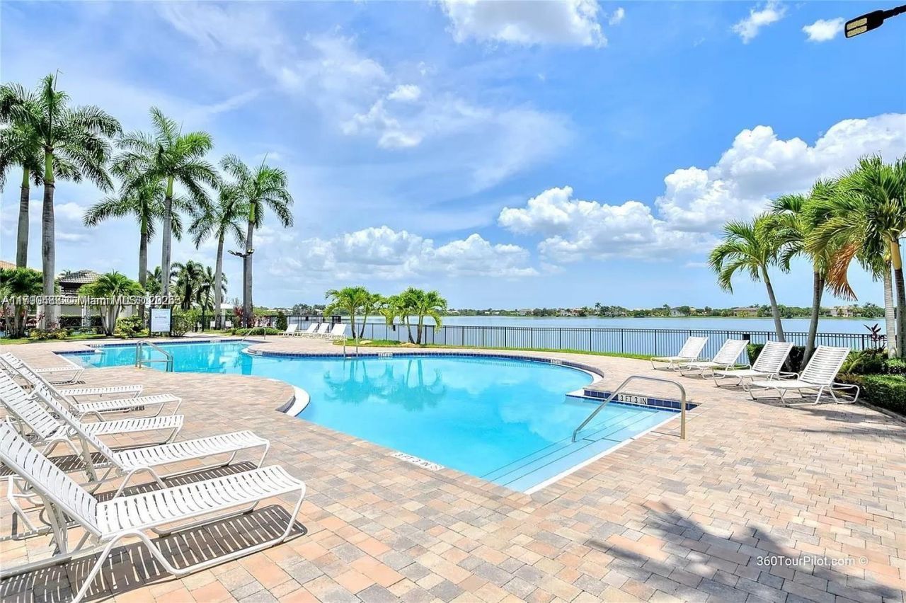 780 SW 167th Ave, Pembroke Pines, FL 33027 Photo