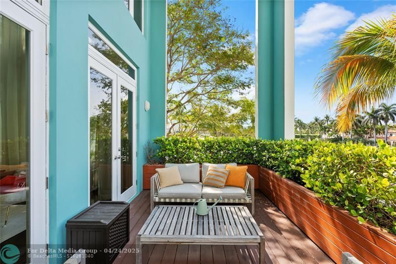 6001 Laguna Path, Miami Beach, FL 33141 Photo