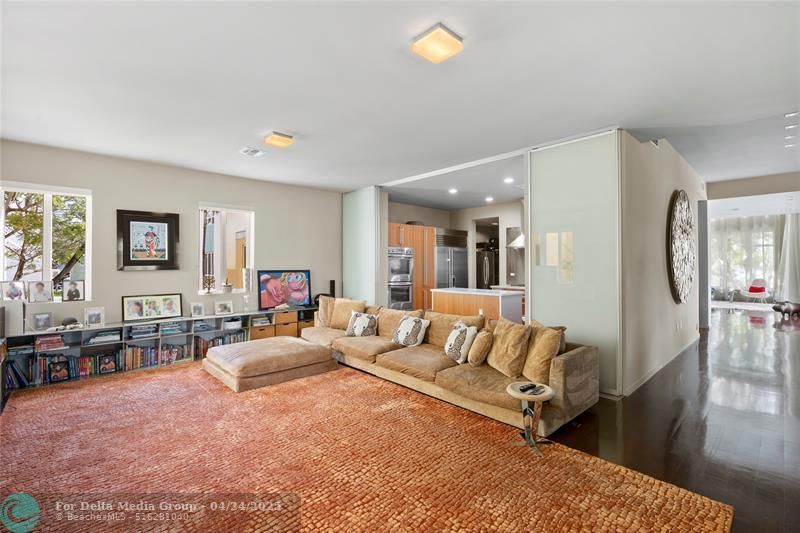 6001 Laguna Path, Miami Beach, FL 33141 Photo