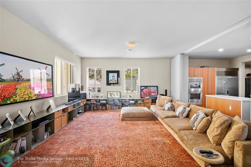 6001 Laguna Path, Miami Beach, FL 33141 Photo