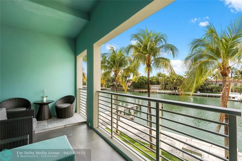 6001 Laguna Path, Miami Beach, FL 33141 Photo