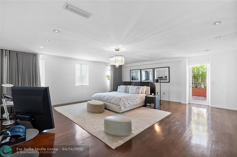 6001 Laguna Path, Miami Beach, FL 33141 Photo