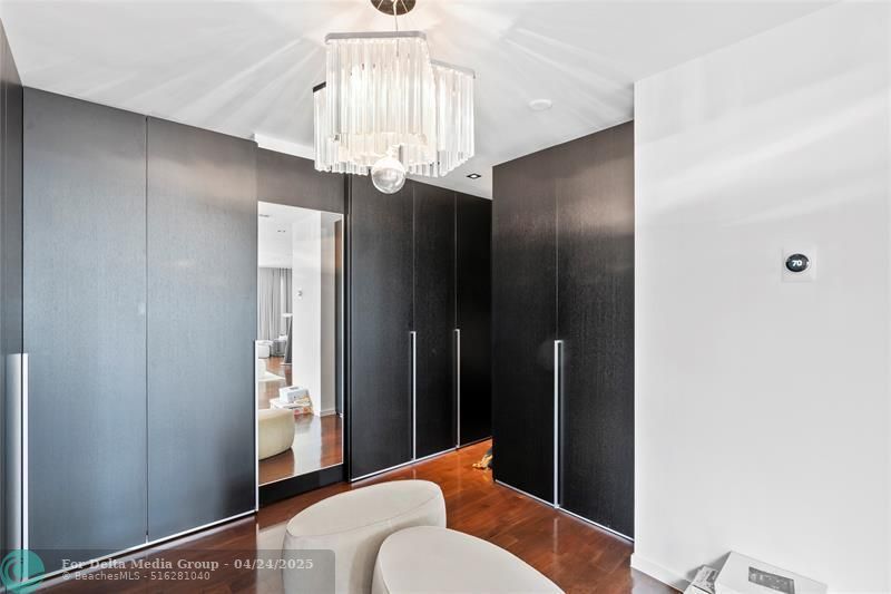 6001 Laguna Path, Miami Beach, FL 33141 Photo