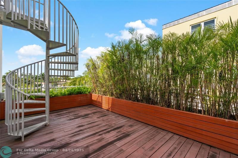 6001 Laguna Path, Miami Beach, FL 33141 Photo