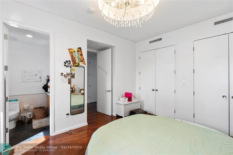 6001 Laguna Path, Miami Beach, FL 33141 Photo