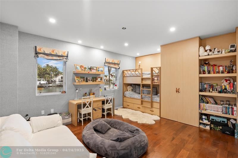 6001 Laguna Path, Miami Beach, FL 33141 Photo