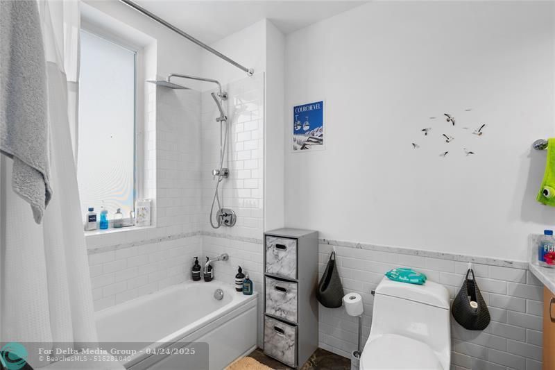 6001 Laguna Path, Miami Beach, FL 33141 Photo