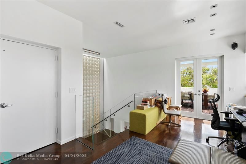 6001 Laguna Path, Miami Beach, FL 33141 Photo