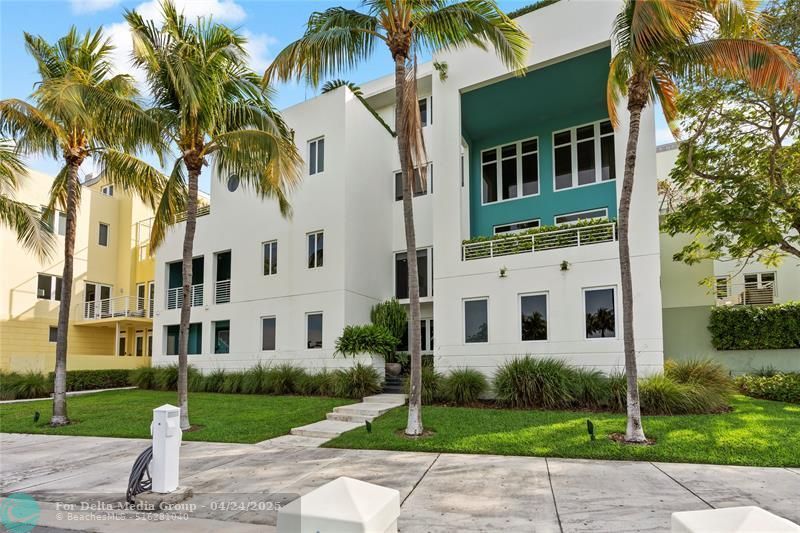 6001 Laguna Path, Miami Beach, FL 33141 Photo