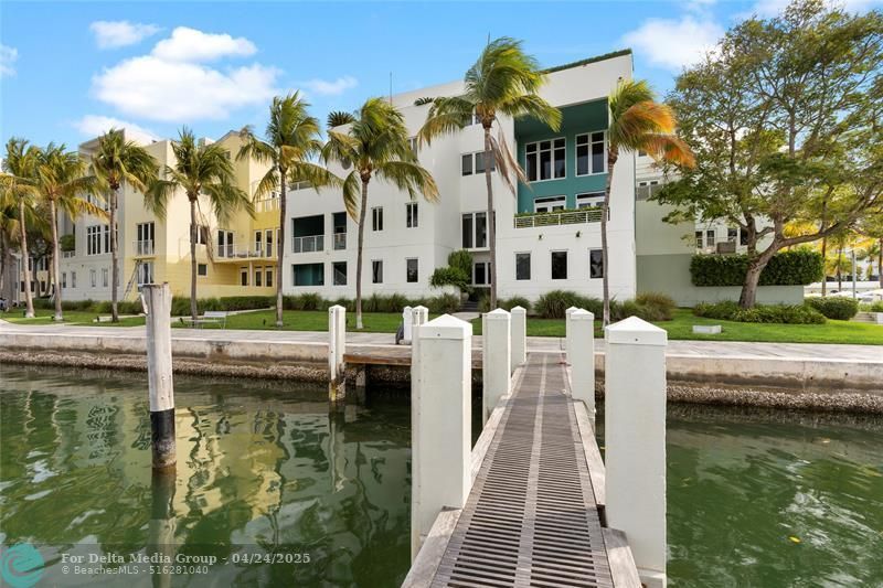6001 Laguna Path, Miami Beach, FL 33141 Photo
