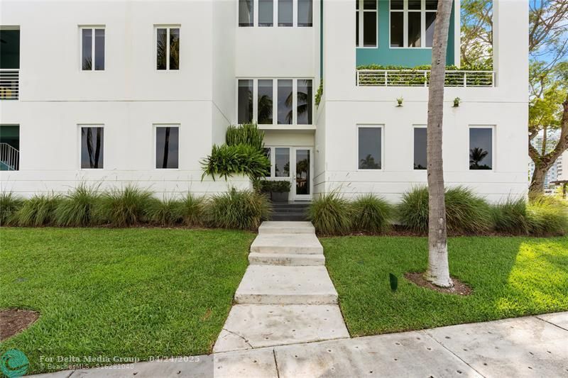 6001 Laguna Path, Miami Beach, FL 33141 Photo