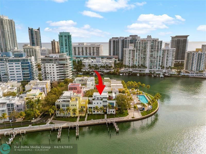 6001 Laguna Path, Miami Beach, FL 33141 Photo