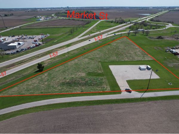 73 Hensley Road, Champaign, IL 61822