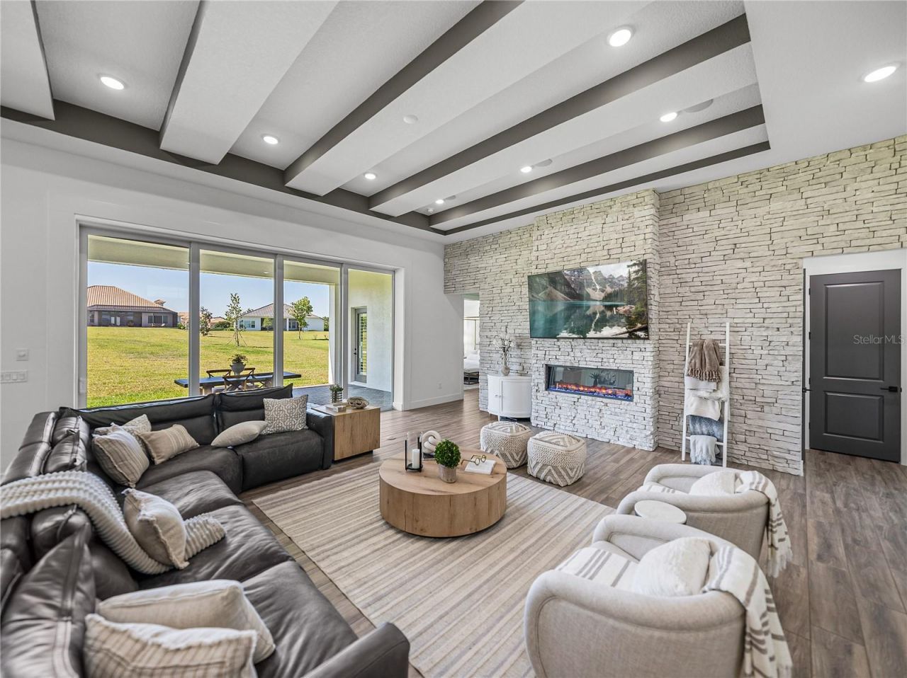 13805 Carryback Drive, Dade City, FL 33525 Photo